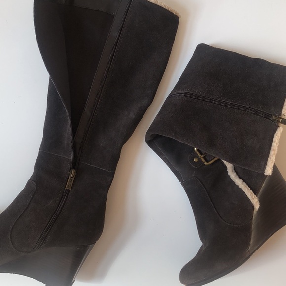 Kenneth Cole Reaction Shoes - Reaction by Kenneth Cole Brown Suede Boots with Wedge Heel 🌼🌼🌼